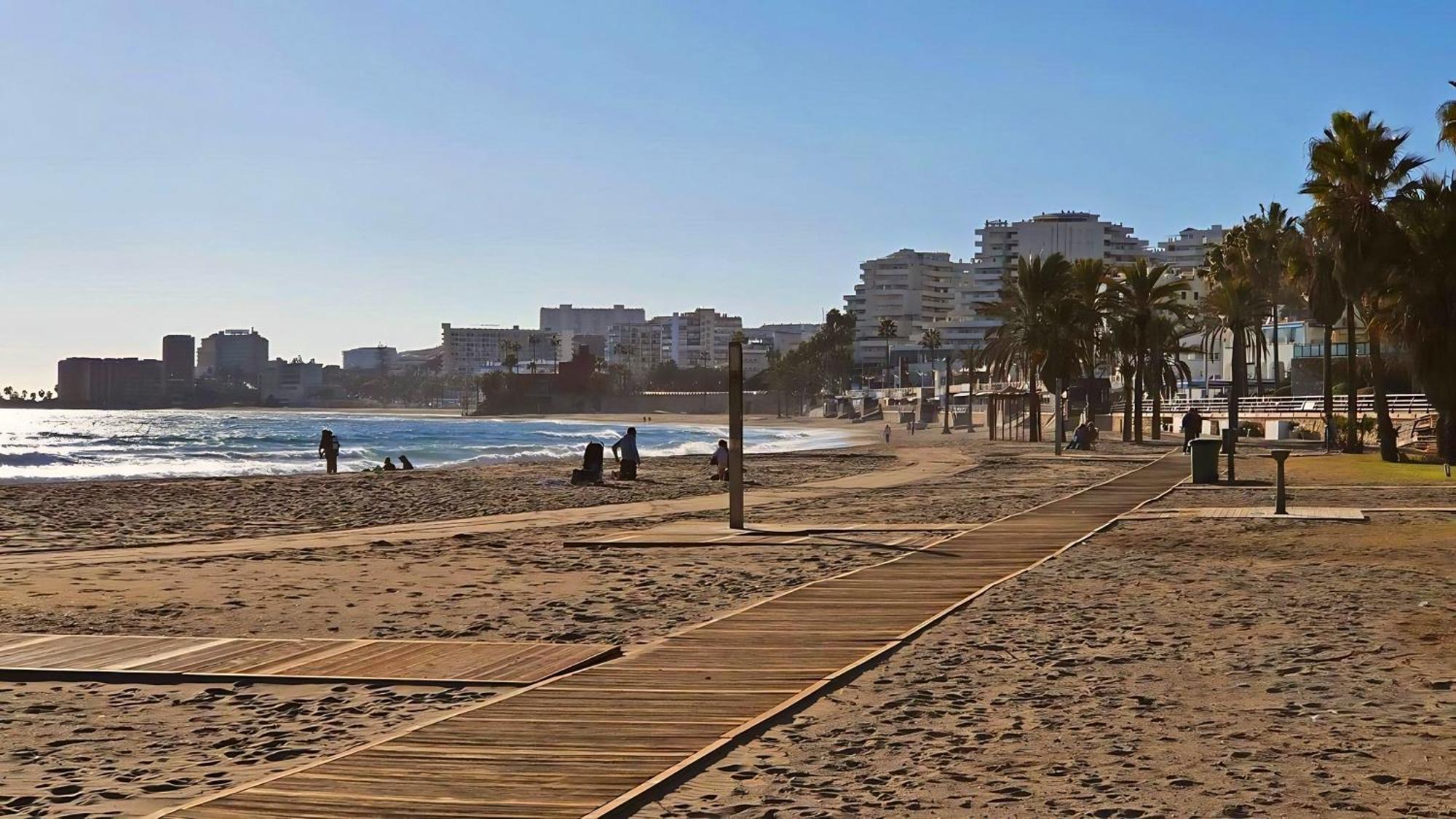 Estudio Aguila Prive Aceptamos Mascotas Benalmádena Extérieur photo